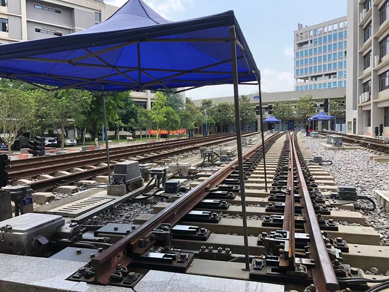 道岔廠家解說彈性扣件！